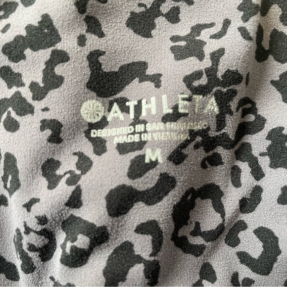 Athleta Leopard Ultra High Rise Elation Leggings - Medium - Picture 5 of 6